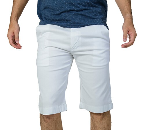 BERMUDA MASCULINA SARJA COM ELASTANO LISA BRANCA